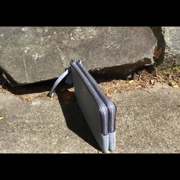 Coach large double zip wallet NWT - Picture 3 of 6